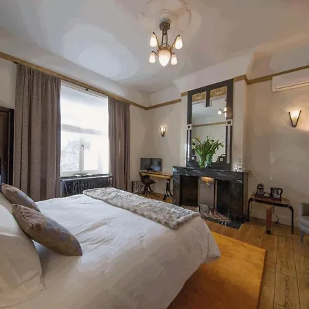 Bed & Breakfast Louise Sur Cour Brussels