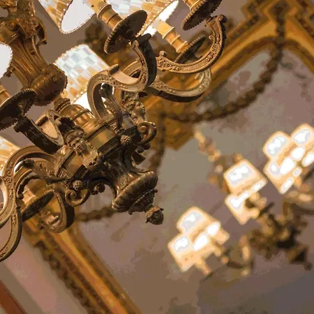 Bed & Breakfast Louise Sur Cour 4*